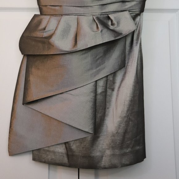 Calvein Klein Strapless Cocktail Dress - Size 4 - Picture 2 of 6